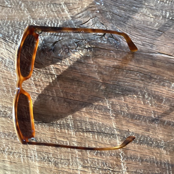 Vintage YSL Yves Saint Laurent square Women’s Sunglasses- tortoise shell & gold - Picture 3 of 6